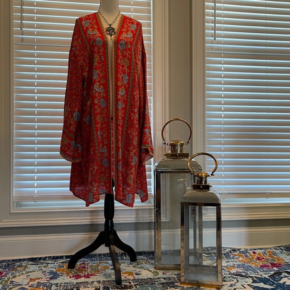 Red Multicolored Kimono Red Aztec Bohemian style kimono. Kimono only - Picture 4 of 15